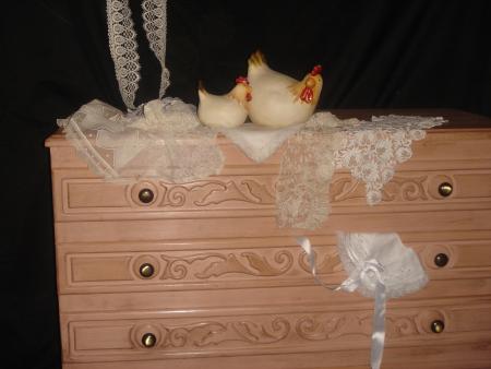 Un rose courant sur les robes Arl�siennes  en 1900